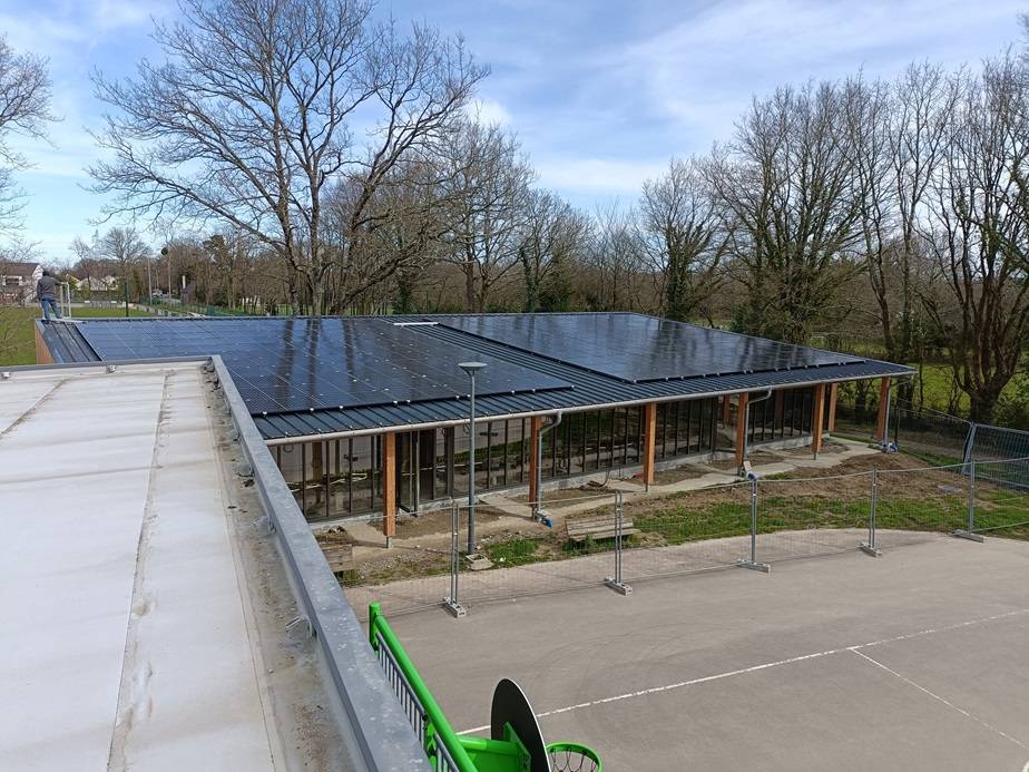 2024 (44) Ecole ST EXUPERY 62 KW, sur bac acier